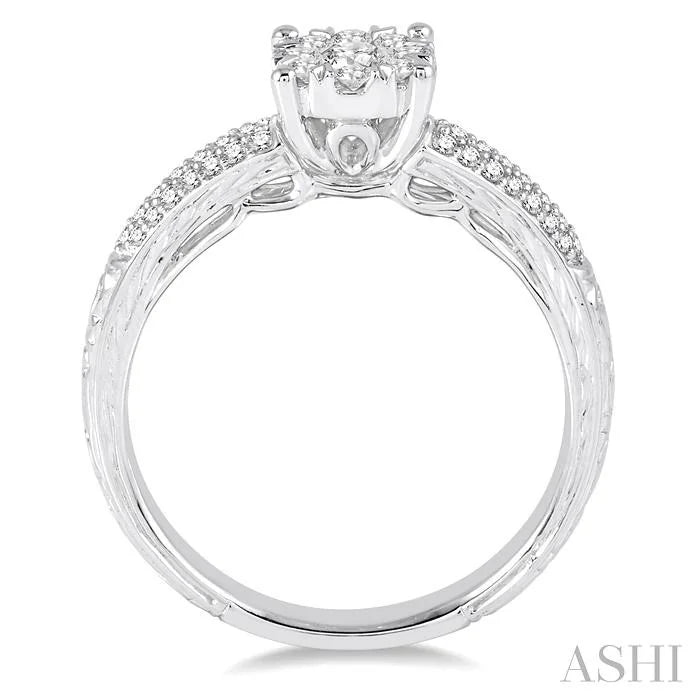 Round Shape Lovebright Diamond Engagement Ring