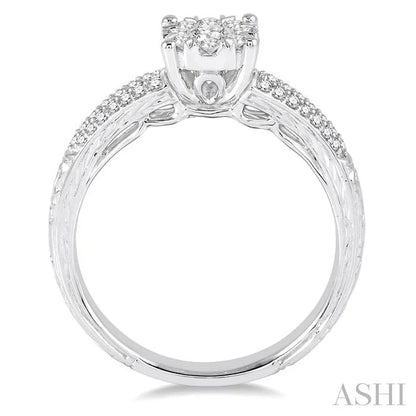 Round Shape Lovebright Diamond Engagement Ring