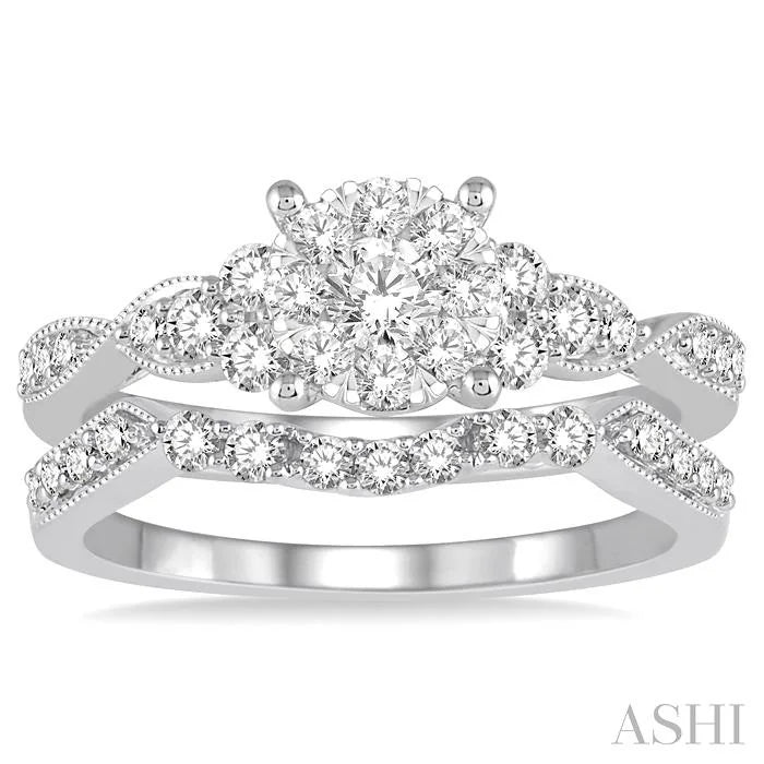 Round Shape Lovebright Diamond Wedding Set
