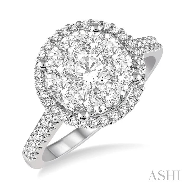 Round Shape Halo Lovebright Essential Diamond Engagement Ring