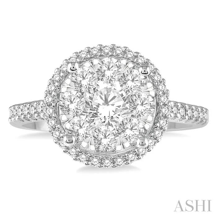 Round Shape Halo Lovebright Essential Diamond Engagement Ring