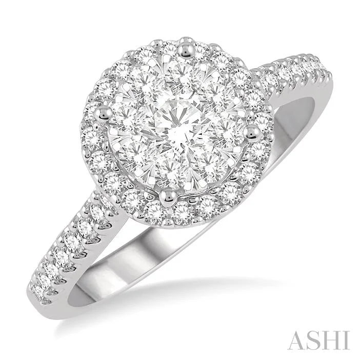 Round Shape Halo Lovebright Essential Diamond Engagement Ring