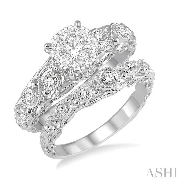 Round Shape Lovebright Diamond Wedding Set