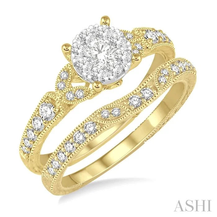 Round Shape Lovebright Diamond Wedding Set