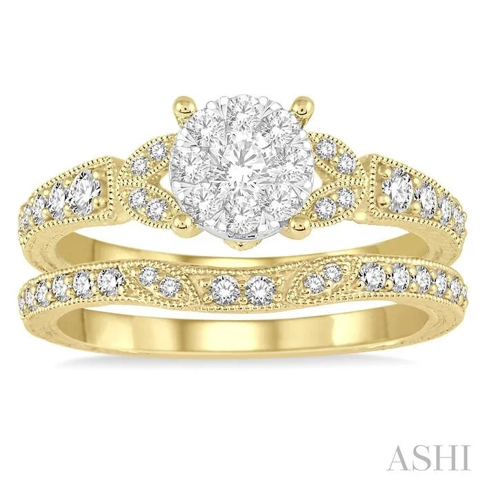 Round Shape Lovebright Diamond Wedding Set