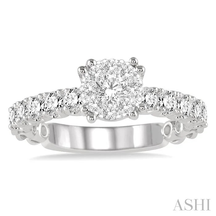 Round Shape Lovebright Diamond Engagement Ring