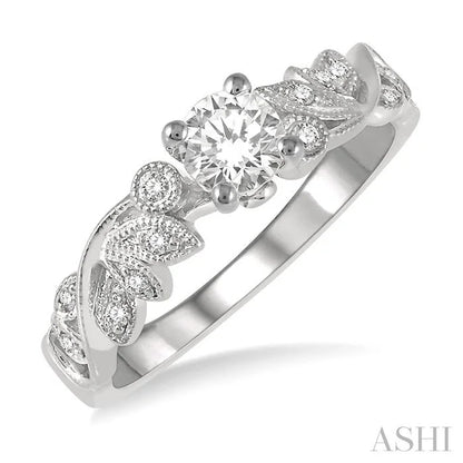 Round Shape Diamond Engagement Ring