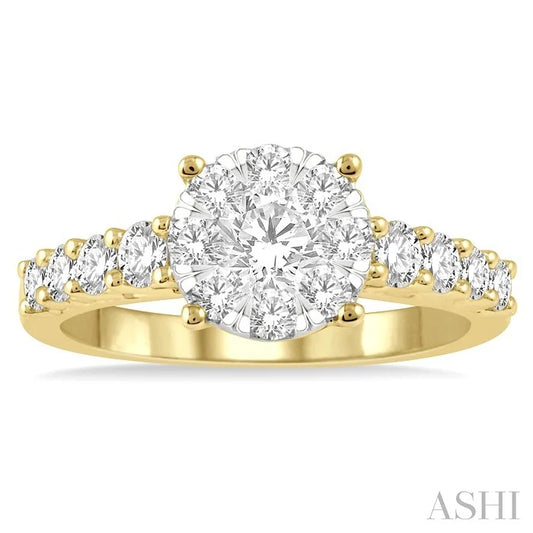 Round Shape Lovebright Essential Diamond Engagement Ring