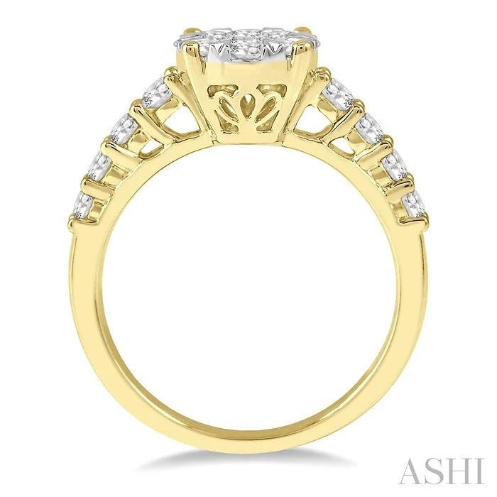 Round Shape Lovebright Essential Diamond Engagement Ring