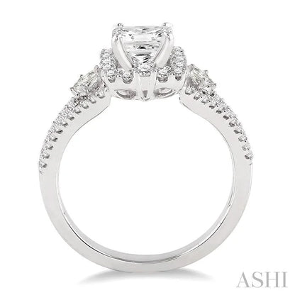 Princess Shape Halo Diamond Engagement Ring