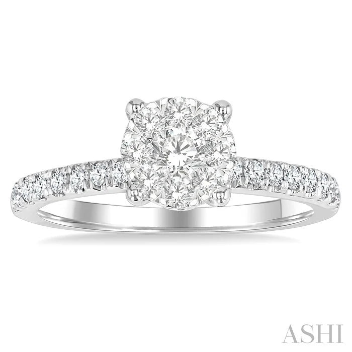 Round Shape Lovebright Diamond Engagement Ring