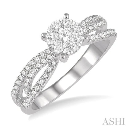Round Shape Lovebright Diamond Engagement Ring