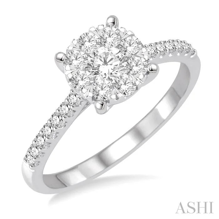 Round Shape Lovebright Diamond Engagement Ring