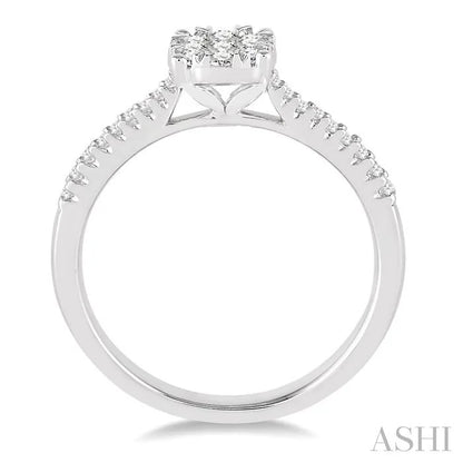 Round Shape Lovebright Diamond Engagement Ring