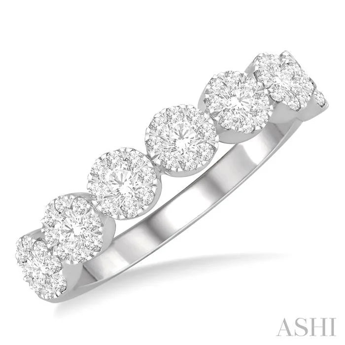 Round Shape 7 Stone Lovebright Essential Diamond Wedding Band