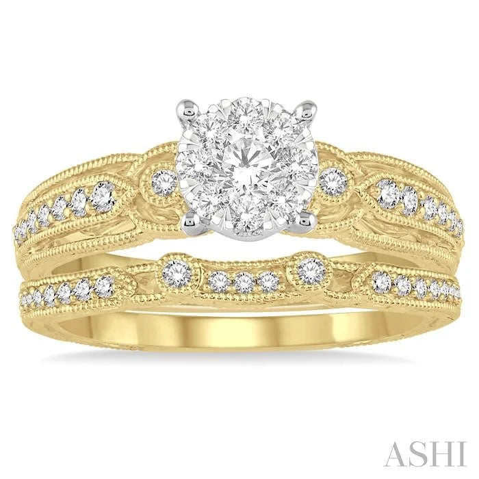 Round Shape Lovebright Diamond Wedding Set