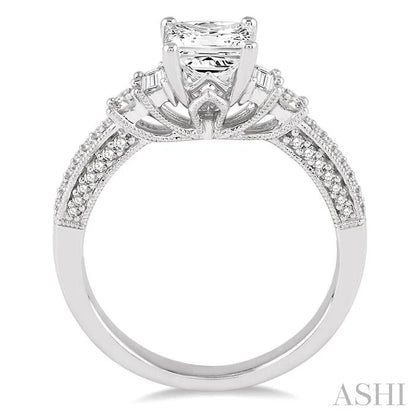 Princess Shape Diamond Engagement Ring