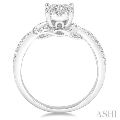 Round Shape Lovebright Diamond Engagement Ring