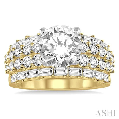 Round Shape Semi-Mount Diamond Engagement Ring