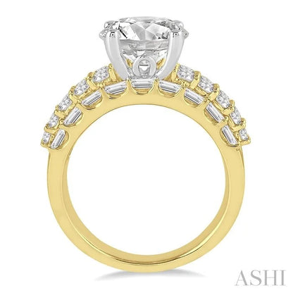 Round Shape Semi-Mount Diamond Engagement Ring