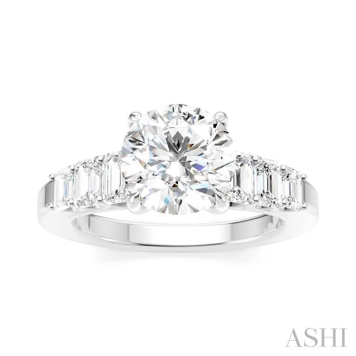 Round Shape Semi-Mount Diamond Engagement Ring