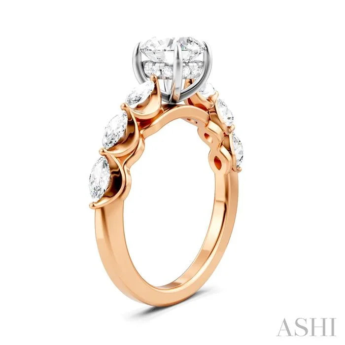 Round Shape Semi-Mount Diamond Engagement Ring