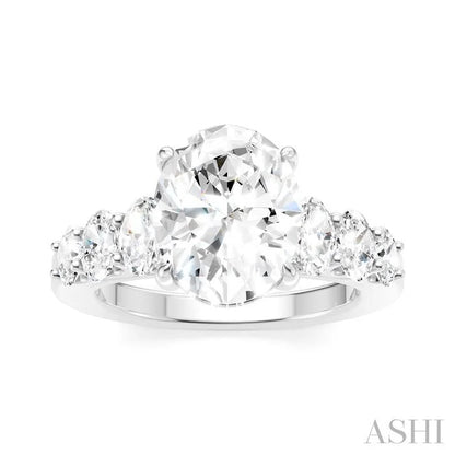 Oval Shape Semi-Mount Diamond Engagement Ring