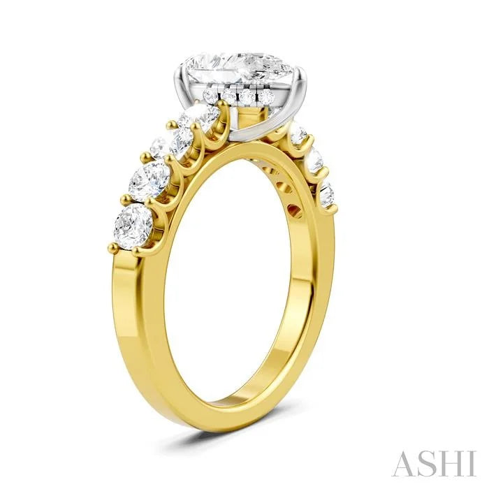 Pear Shape Semi-Mount Diamond Engagement Ring