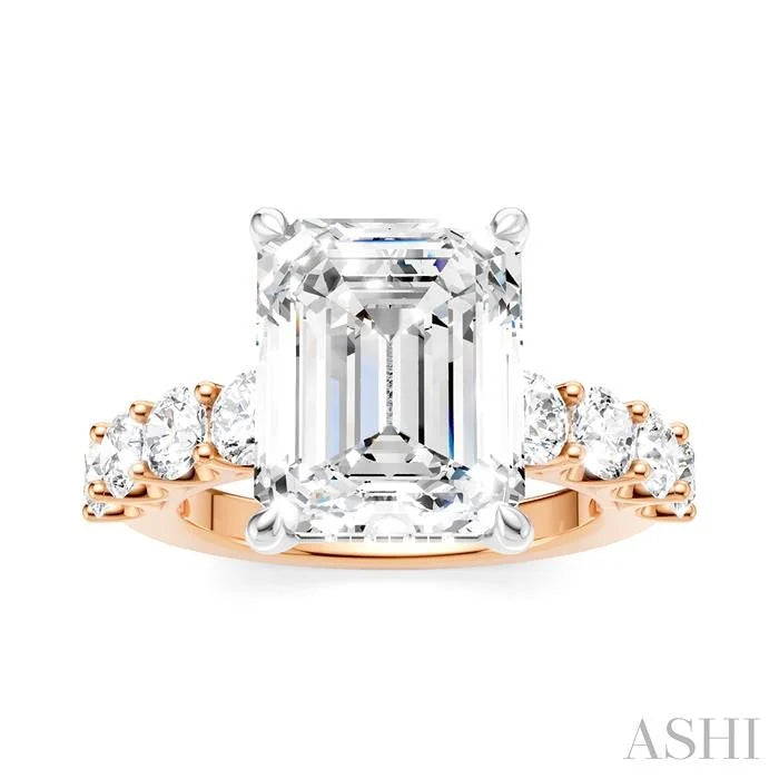 Emerald Shape Semi-Mount Diamond Engagement Ring