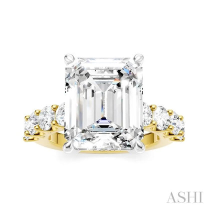 Emerald Shape Semi-Mount Diamond Engagement Ring