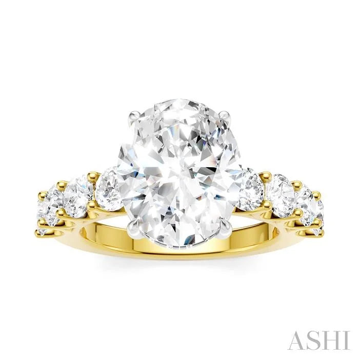 Oval Shape Semi-Mount Diamond Engagement Ring