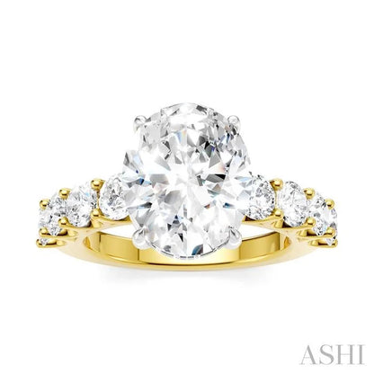 Oval Shape Semi-Mount Diamond Engagement Ring