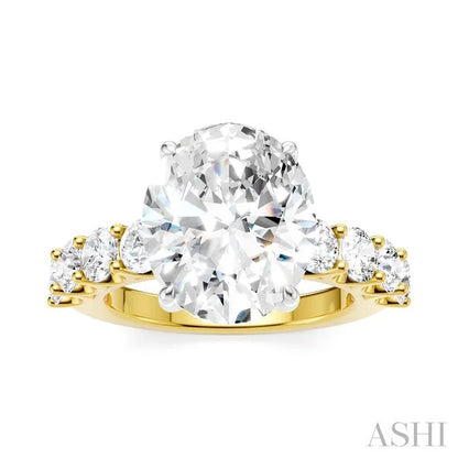 Oval Shape Semi-Mount Diamond Engagement Ring