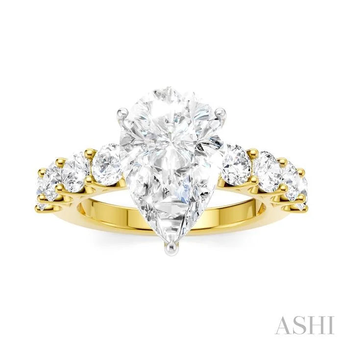 Pear Shape Semi-Mount Diamond Engagement Ring