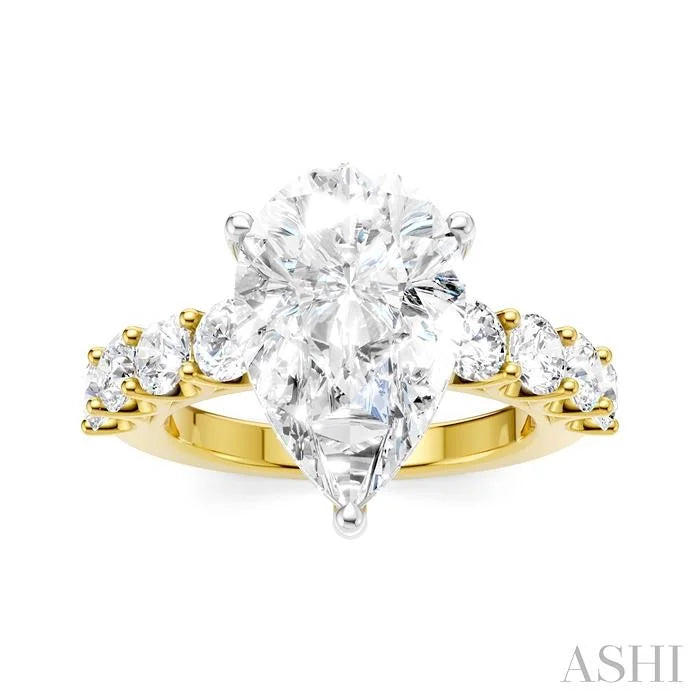 Pear Shape Semi-Mount Diamond Engagement Ring