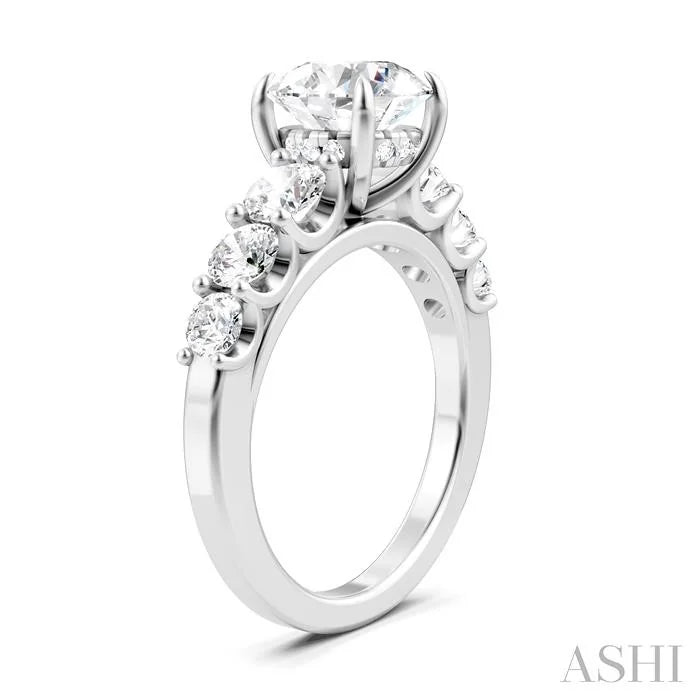 Round Shape Semi-Mount Diamond Engagement Ring