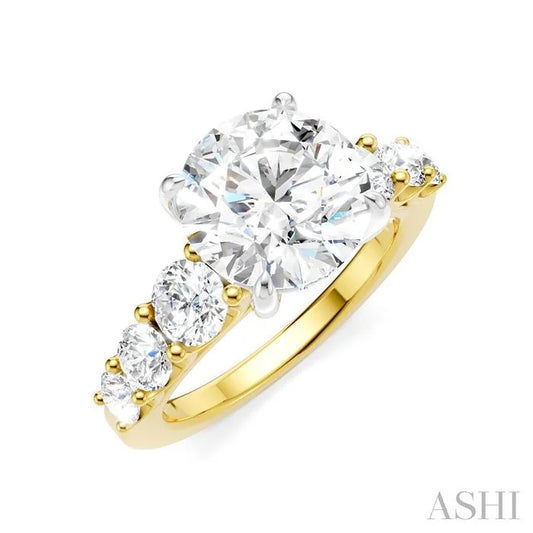 Round Shape Semi-Mount Diamond Engagement Ring