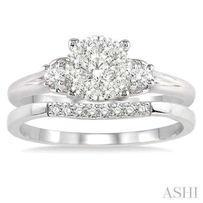 Round Shape Lovebright Diamond Wedding Set