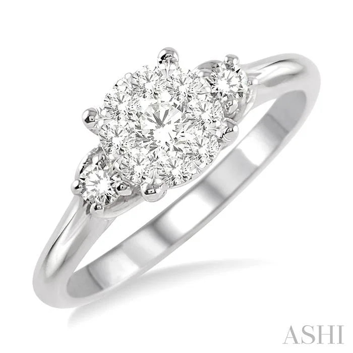 Round Shape Lovebright Diamond Engagement Ring