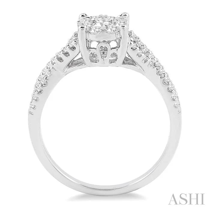 Round Shape Lovebright Diamond Engagement Ring