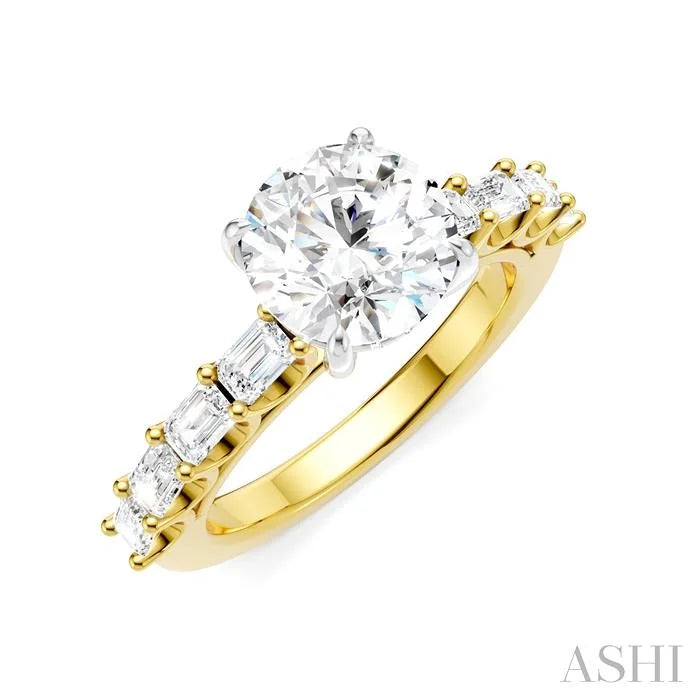 Round Shape Semi-Mount Diamond Engagement Ring