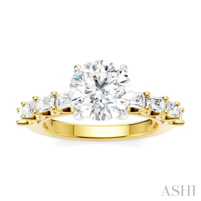 Round Shape Semi-Mount Diamond Engagement Ring