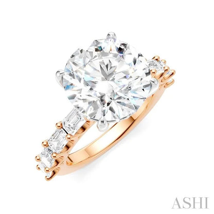 Round Shape Semi-Mount Diamond Engagement Ring