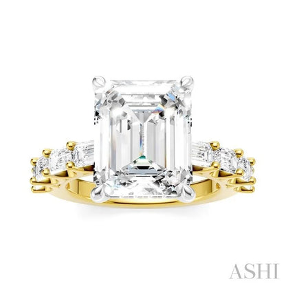 Emerald Shape Semi-Mount Diamond Engagement Ring