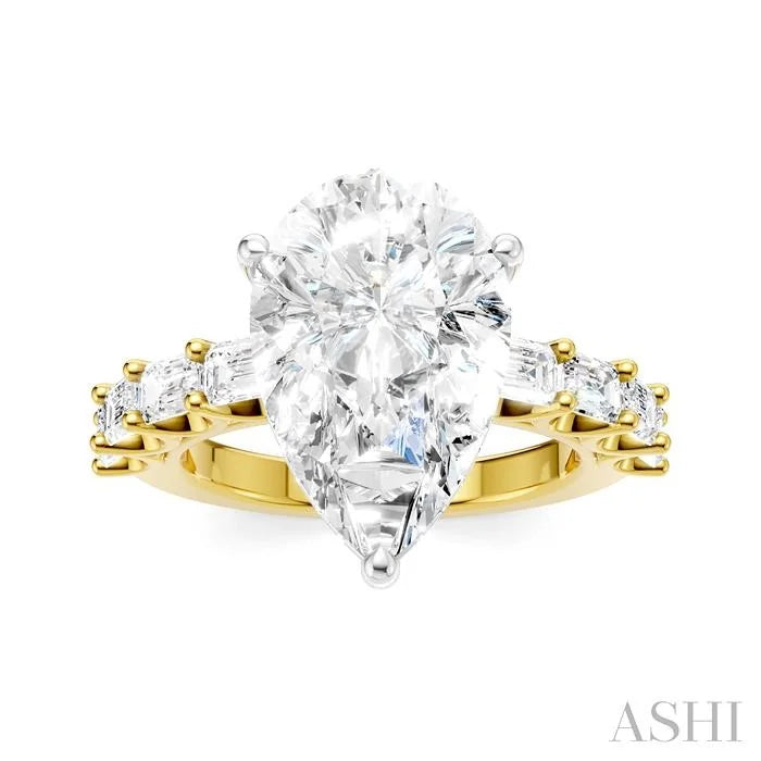 Pear Shape Semi-Mount Diamond Engagement Ring