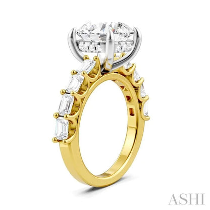 Round Shape Semi-Mount Diamond Engagement Ring