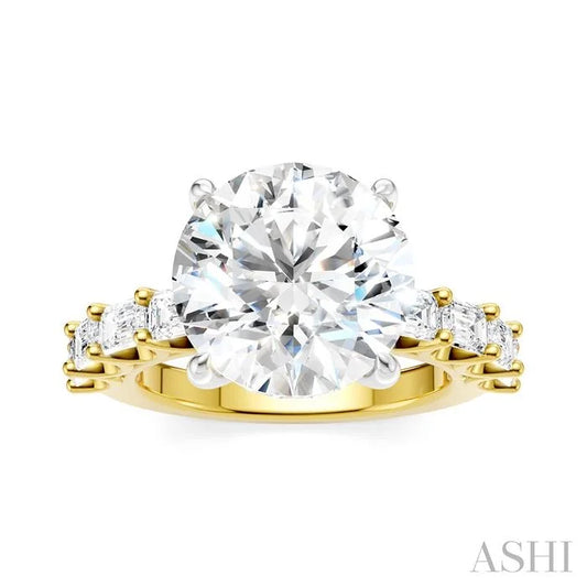 Round Shape Semi-Mount Diamond Engagement Ring