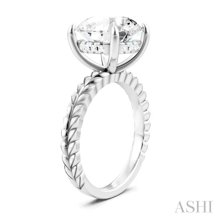 Round Shape Semi-Mount Diamond Engagement Ring
