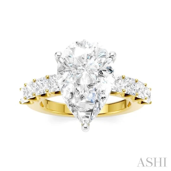 Pear Shape Semi-Mount Diamond Engagement Ring