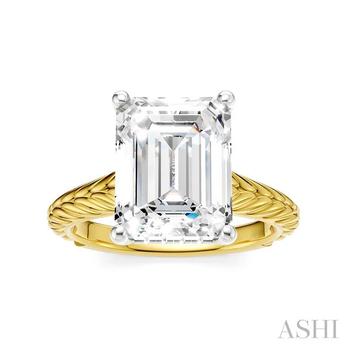 Emerald Shape Semi-Mount Diamond Engagement Ring